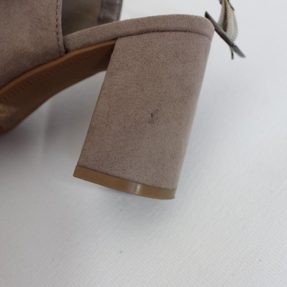 CL by Laundry Bestie Sandals Open Toe Faux Suede - Picture 7 of 8